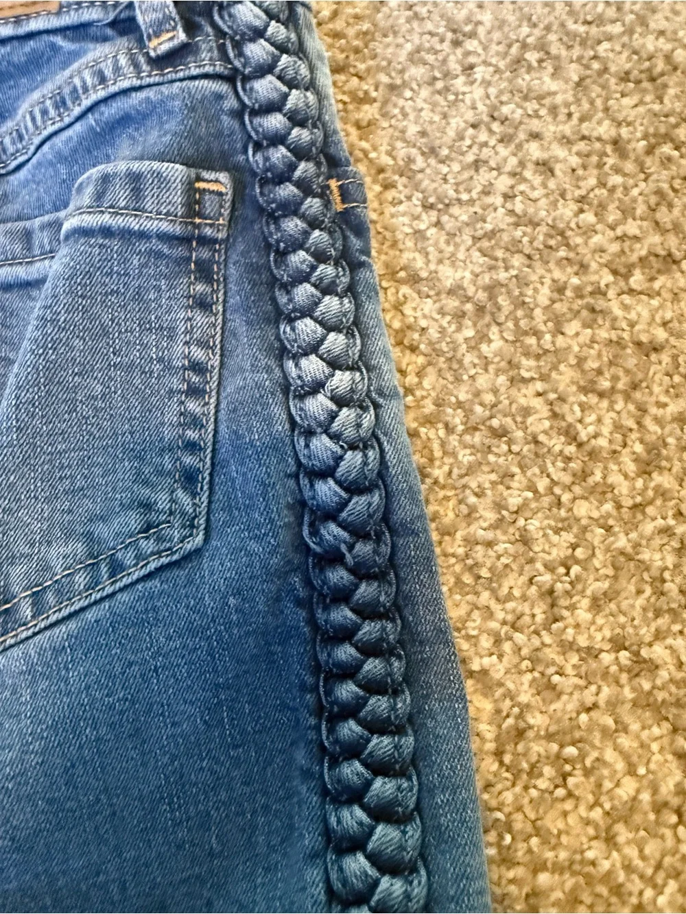 abercrombie kids blue high rise wide-leg jeans long with braided side trim. 7-8